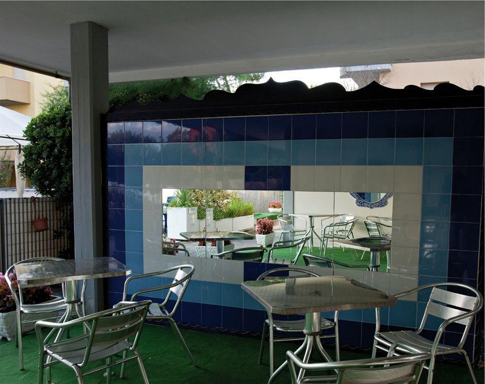 Hotel B&B Avana Lido Di Savio Esterno foto